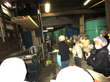 �F�J�s���ی𗬋���@�p��ŗ��j�E������`���Ă݂悤�I