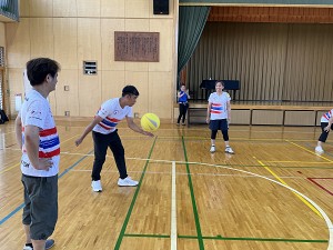 �F�J�s���ی𗬋���@�𗬃X�|�[�c�@�\�t�g�o���[�{�[��